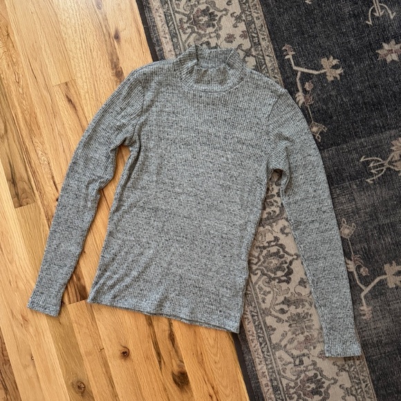 Uniqlo Gray Speckle Ribbed Knit Mockneck Sweater Small - Picture 4 of 4